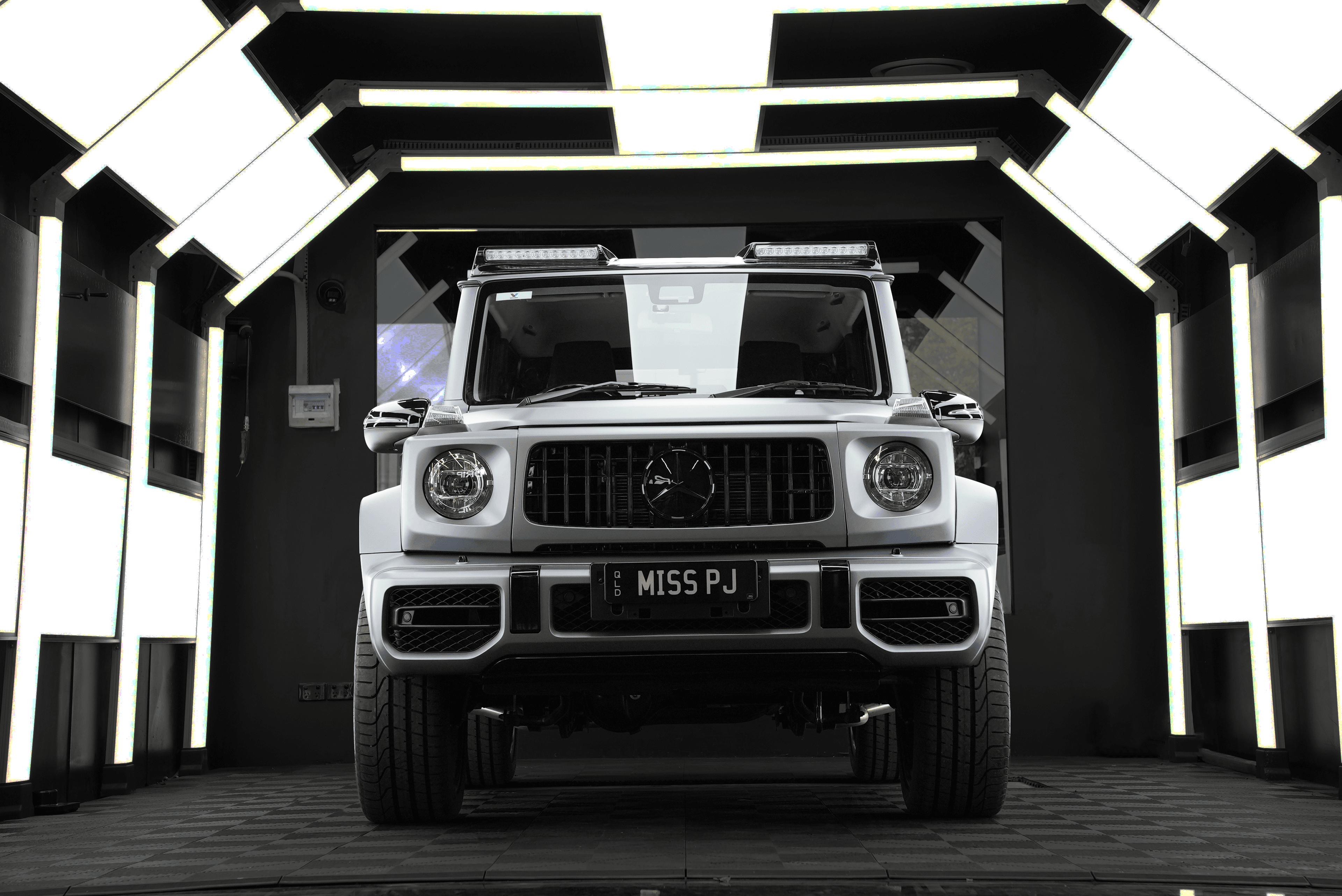 Vinyl wrap from the DRIP portfolio — Mercedes G-Wagon satin silver full-body wrap